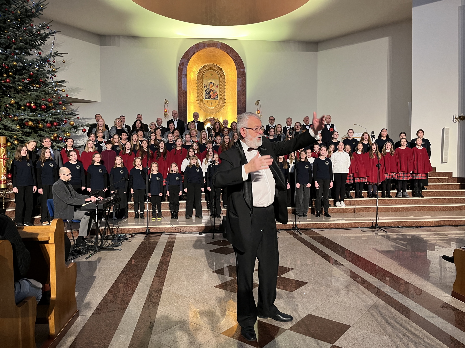 Chóry kolędują 2025